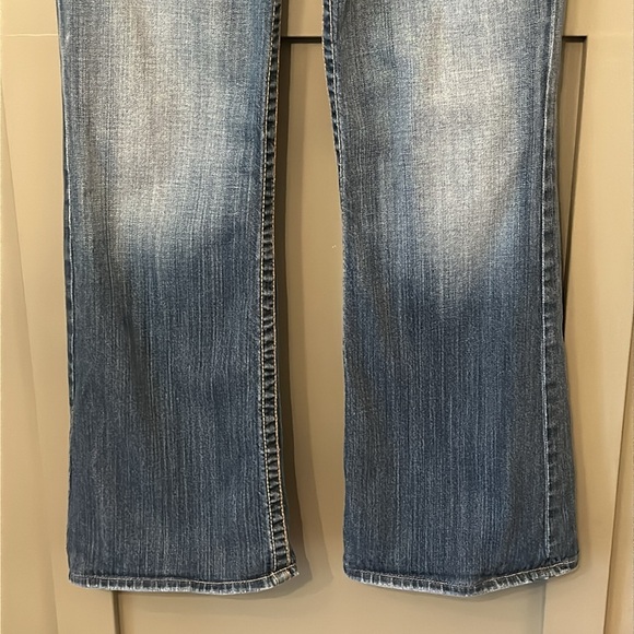 Big Star Maddie Low Rise Boot Cut Jeans Medium Wash Embroidered Western Size 27 - Picture 5 of 9